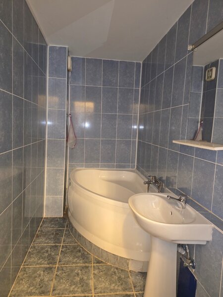 Calea Vitan, 5 minute Mall Vitan, chiar Agatha Barsescu,