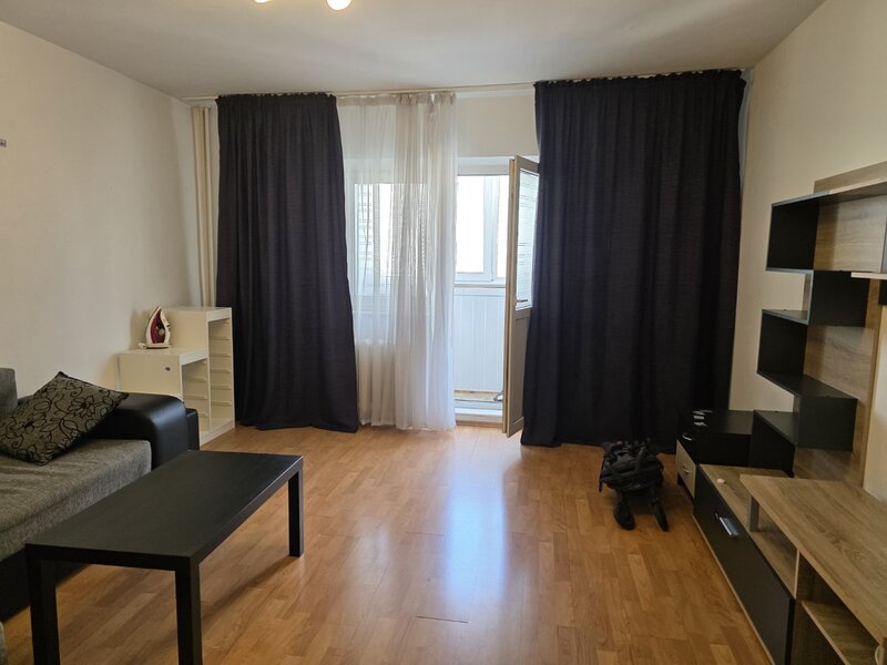 Calea Vitan, 5 minute Mall Vitan, chiar Agatha Barsescu,